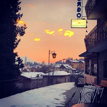 Aurora Hotel