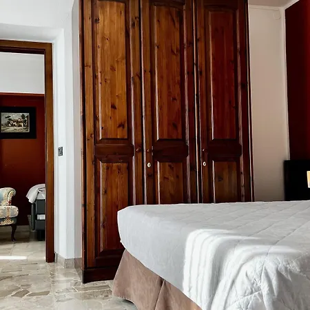 Aurora Hotel 3*