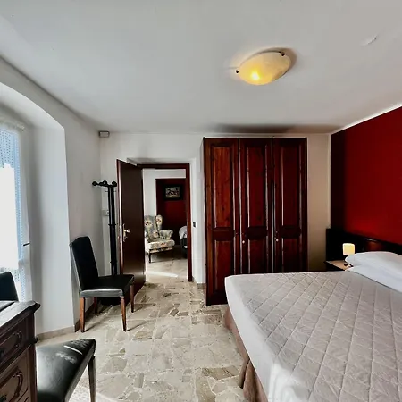 Aurora Hotel 3*