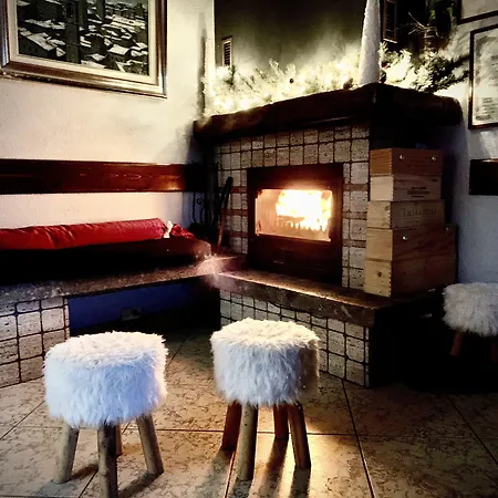 Aurora Hotel Castione della Presolana