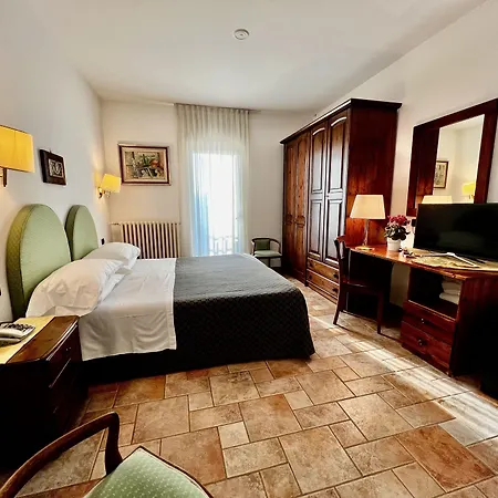 Hotel Aurora Castione della Presolana